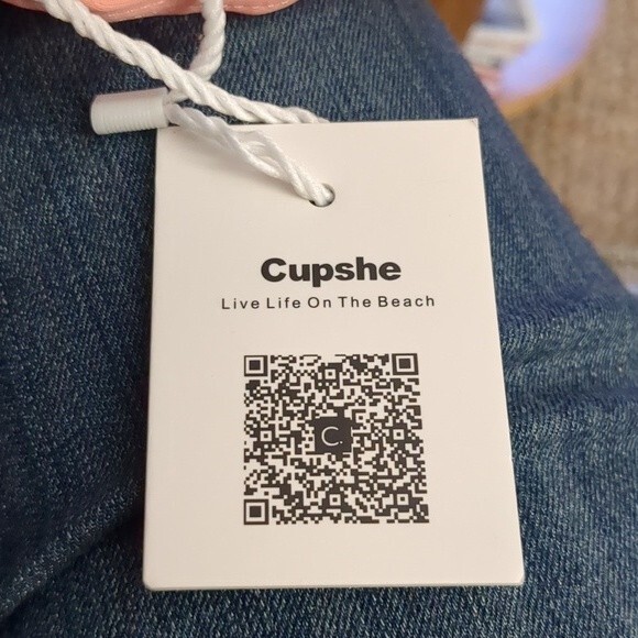 Cupshe Swimsuit Color Block Cut Out One Piece Swimsuit Built in Bra Med NWT - Picture 5 of 9